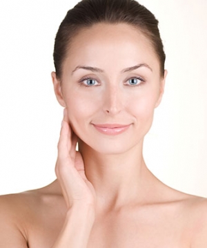 Jak przywrócić skórze jędrność, elastyczność i pożądaną gęstość po 40-stym roku życia?